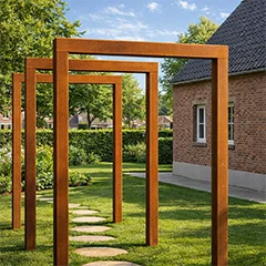 Pergola's van staal voor schaduw, sfeer en een moderne buitenruimte